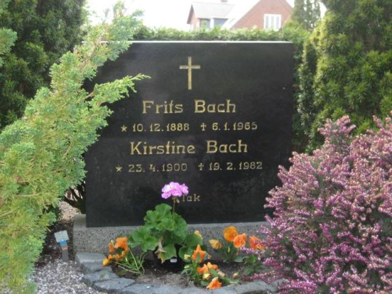 Frits Bach.jpg